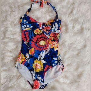 ‎F&F multicolored One-piece Halter swimsuit